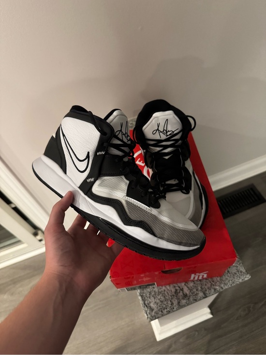 Nike Other - Nike Kyrie Infinity TB
White Black